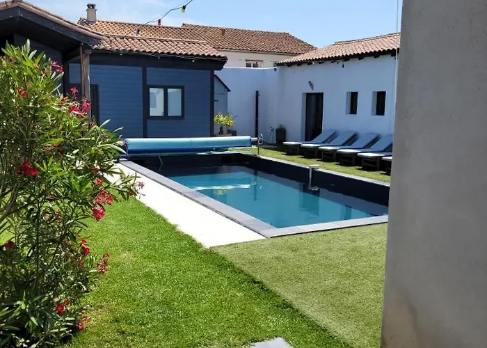 Maison De Famille Entre Bois Et Sel Avec Piscine Privée Chauffée *