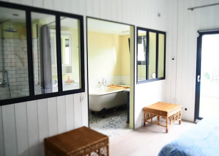 Maison De Famille Entre Bois Et Sel Avec Piscine Privée Chauffée