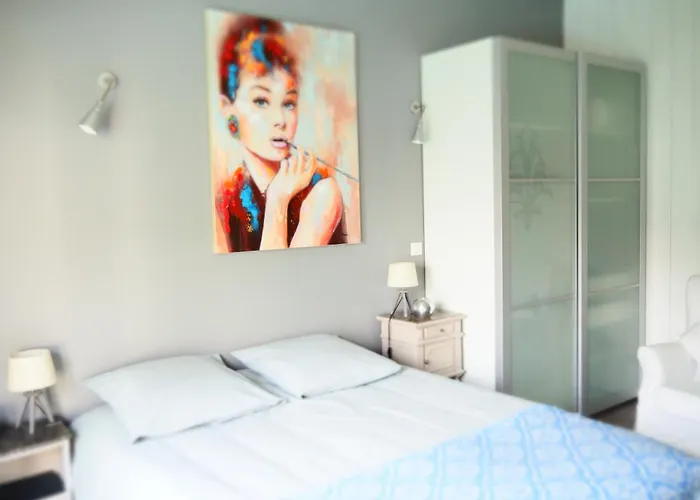 Villa Maison De Famille Entre Bois Et Sel Avec Piscine Privée Chauffée *